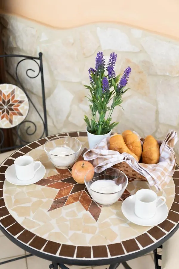 Holiday home Noi2Vacanze In Digital Work Contignano Italy